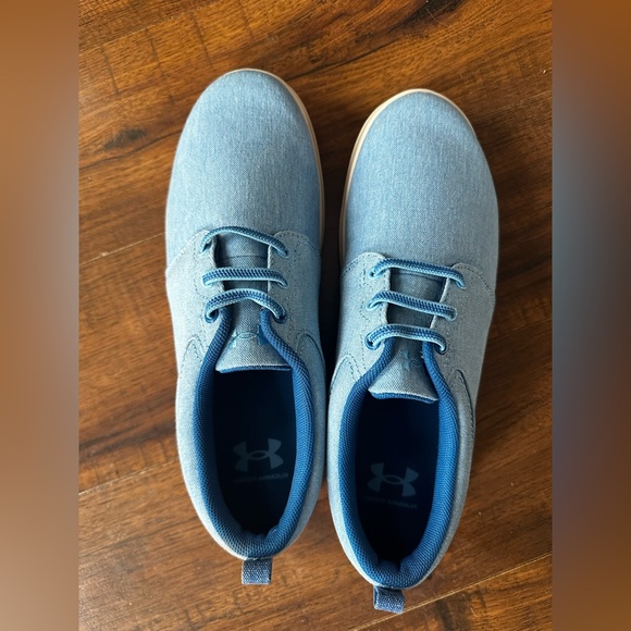 ๐ NEW UA BOYS 7 SHOE ๐ - Picture 6 of 7